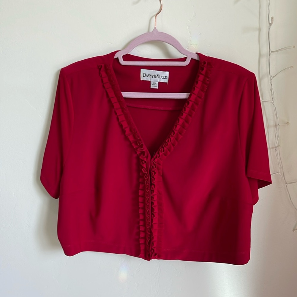 Vintage, red ruffle hem one hook short sleeve shrug